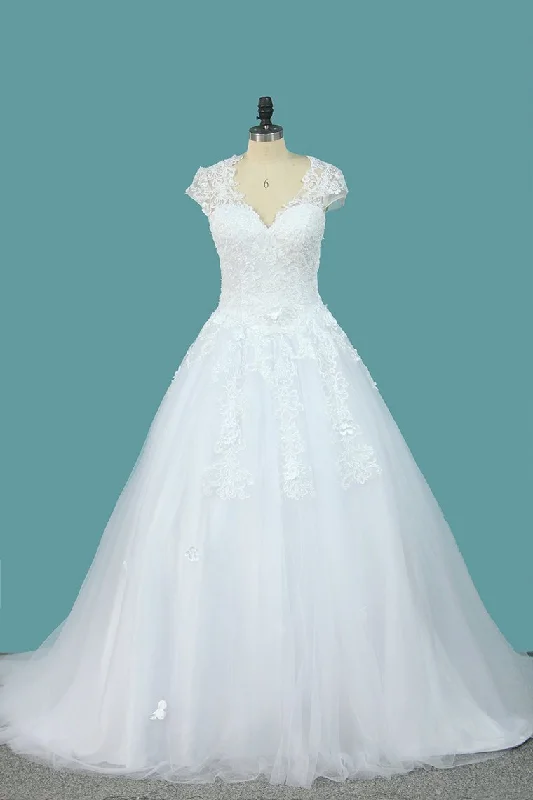 Ball Gown Short Sleeves Scoop Wedding Dresses Tulle With Applique Wedding Gown Set