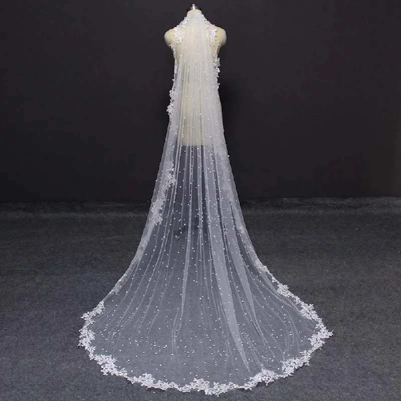 One-Layer Pearl Veil A-line Wedding Gown