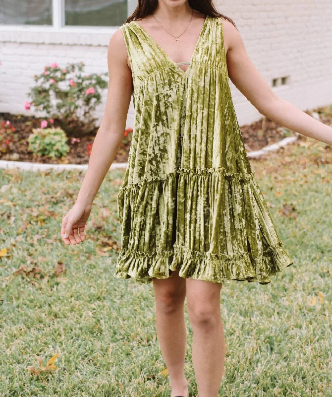 Jolly Velvet Mini Dress in Velvet Green Retro Mini Skirt